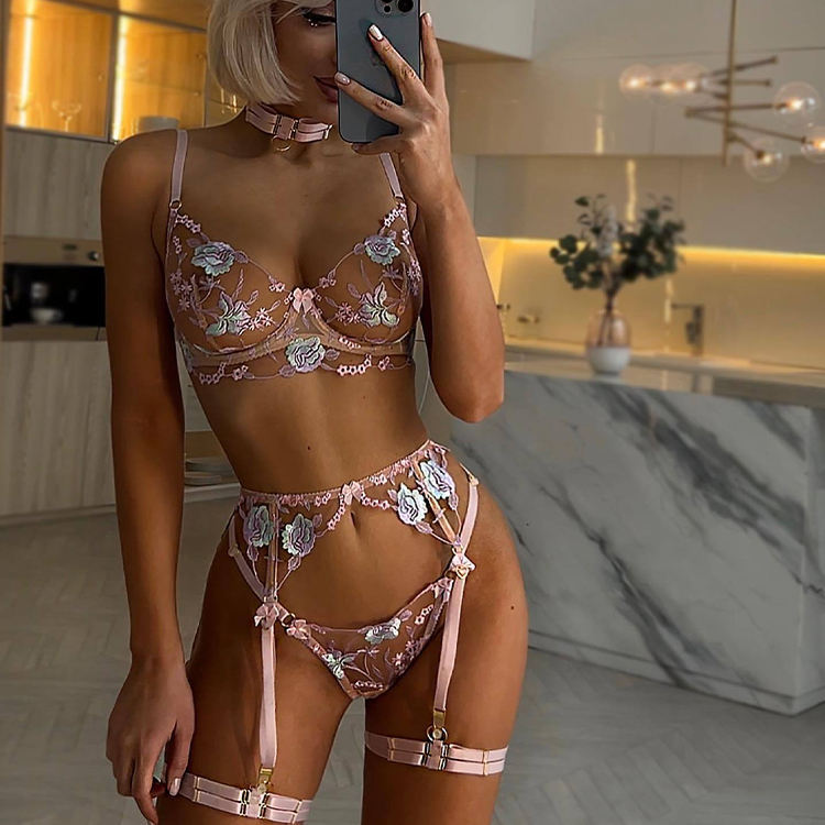 L Pink Sexy Sheer Floral Embroidery Lingerie Set - Open-Butt Shapewear Five-Piece Set